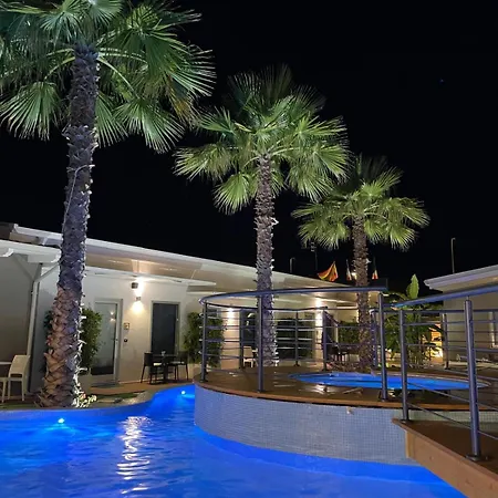 לינה וארוחת בוקר El Bisagra סקליאה