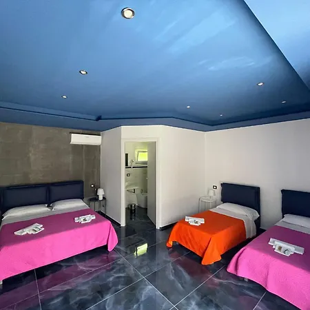 El Bisagra 4*