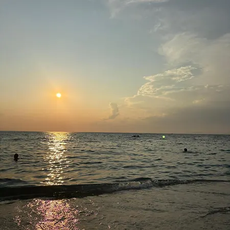 לינה וארוחת בוקר El Bisagra