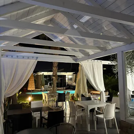 El Bisagra 4* Scalea