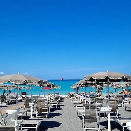 El Bisagra לינה וארוחת בוקר