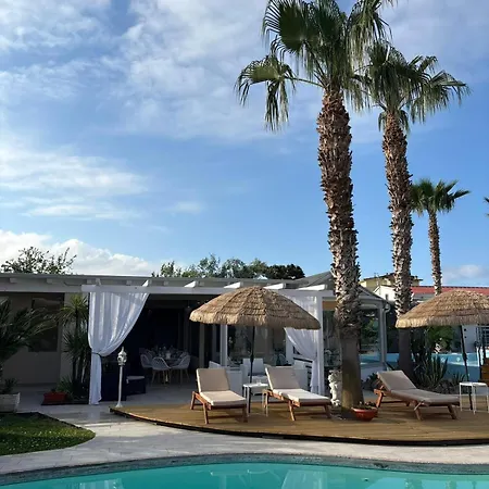 El Bisagra 4*